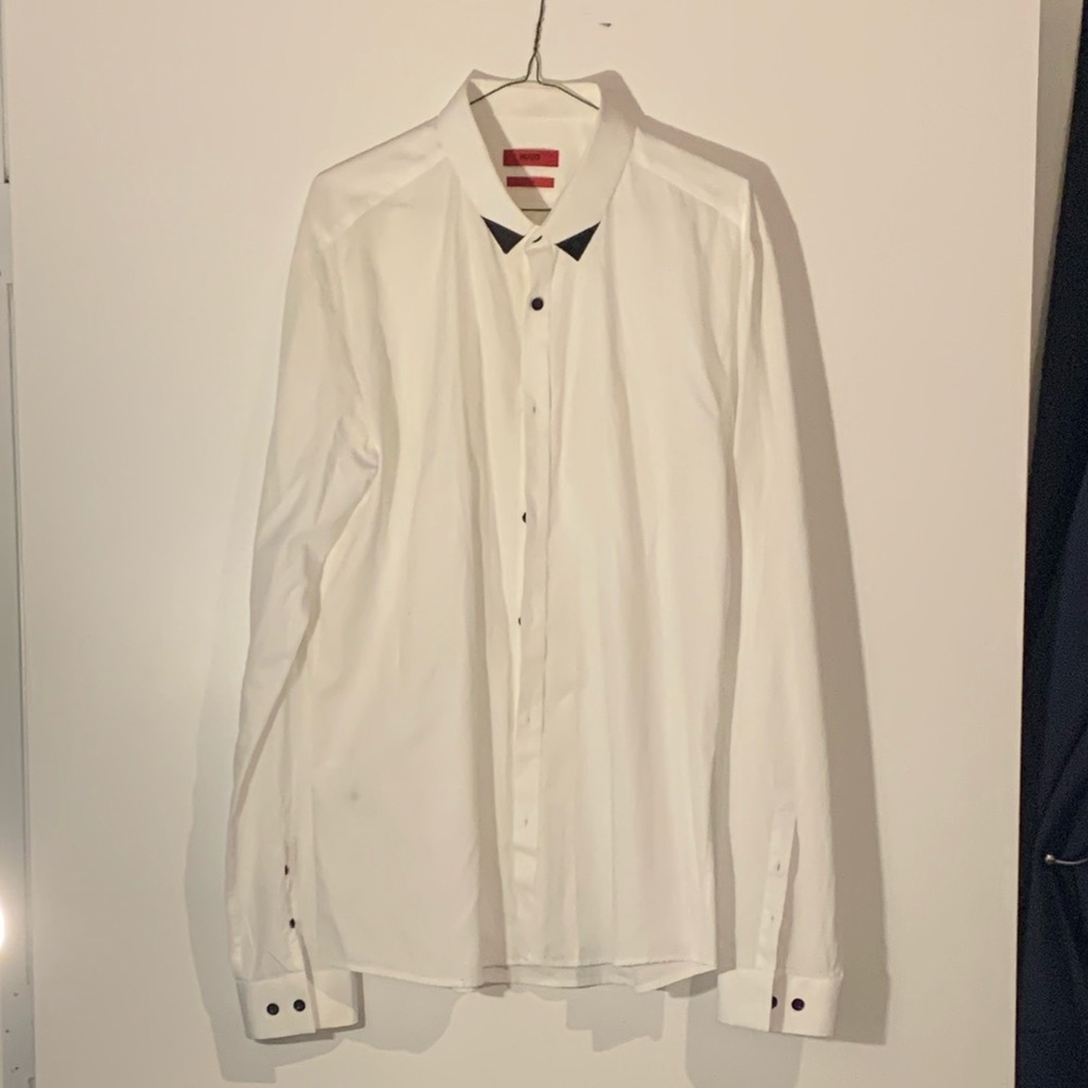 Hugo Boss White Dress Shirt w/ Leather Tip Collar